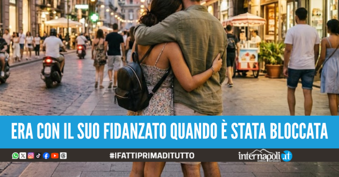 turista napoli violenza sessuale