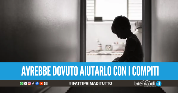 Abusi sessuali sul nipote di 10 anni, arrestato zio orco a Napoli: filmava anche le violenze