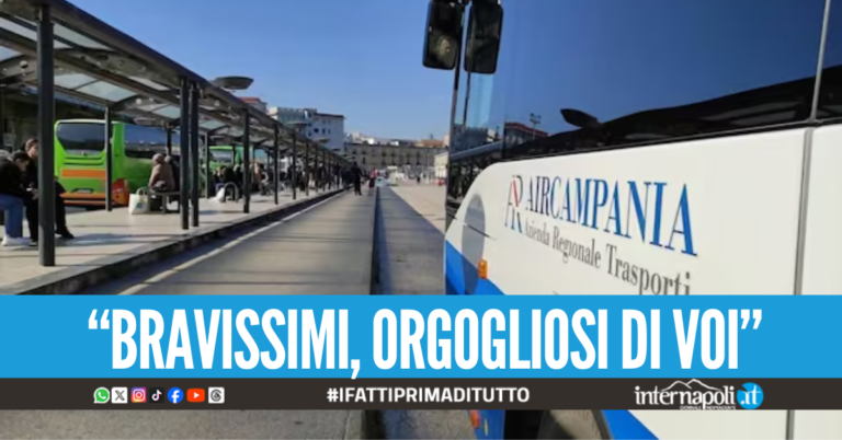 Perde la borsa con 2mila euro sul bus a Caserta, dipendenti la trovano e gliela restituiscono