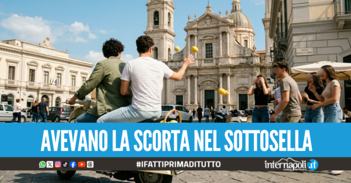 Follia a Pompei, lanciano limoni sui passanti e feriscono una 17enne