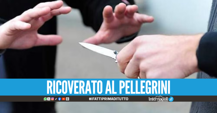 Follia a Napoli, 20enne accoltellato dopo una lite con l'amico