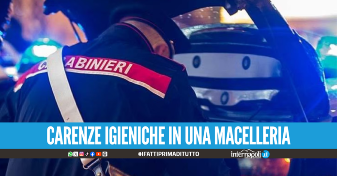 Controlli nella movida di Frattamaggione: droga, armi e minacce ai carabinieri