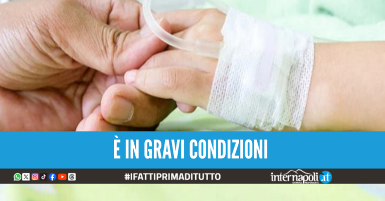 Angoscia nel Salernitano, bimbo di 2 anni ingerisce solvente per pittura: trasferito d’urgenza al Santobono