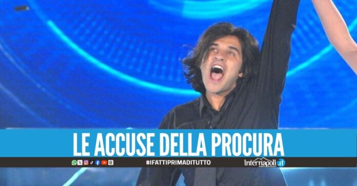 L'ex vincitore del Grande Fratello indagato per violenza sessuale