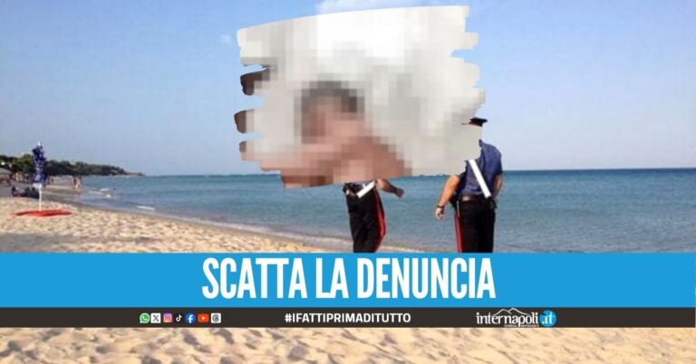 "Prendo il sole nudo, è normale", beccato sulla spiaggia a Pozzuoli