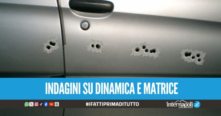 Torre del Greco, raffica di colpi contro un’auto parcheggiata in strada