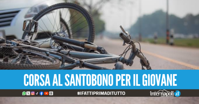 Travolto in bici a Lago Patria, 13enne trasportato al 