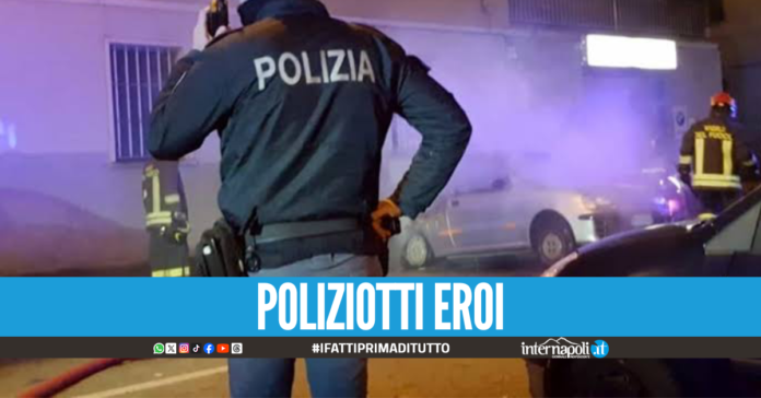 Fiamme in un'abitazione nel Casertano, i poliziotti salvano mamma e figlia di 2 anni