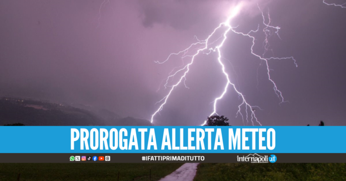 Prorogata l'allerta arancione su Napoli e provincia: 