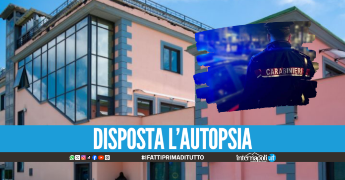 Tragedia nella struttura psichiatrica a Pozzuoli, 24enne precipita dal balcone e muore