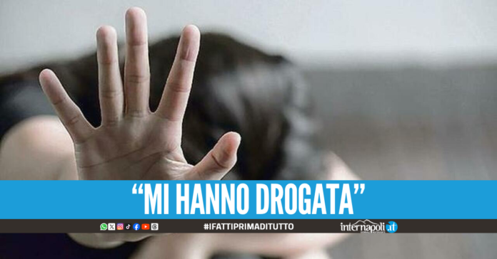 Napoli, la denuncia choc di una 18enne: 