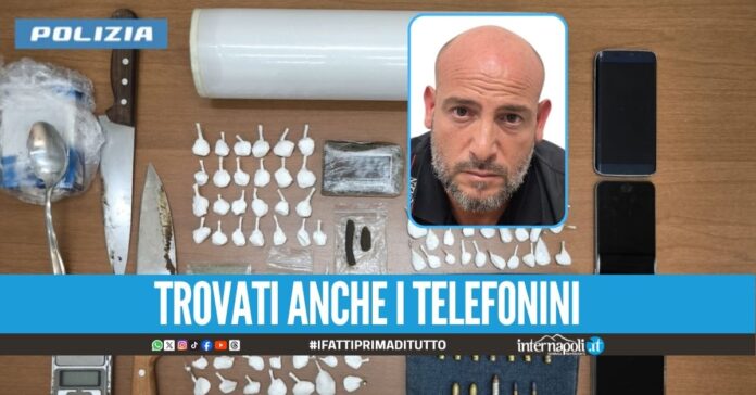 Scoperta una piazza spaccio alla rotonda di Casavatore, c'è un arresto
