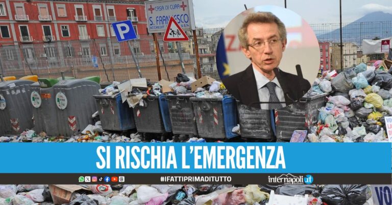 Blocco dei tir, il sindaco di Napoli: "Si rischia una città sommersa dai rifiuti"