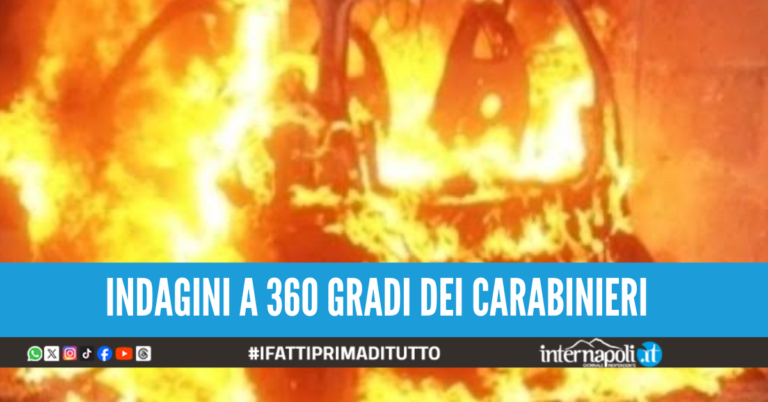 Acerra, Smart distrutta dalle fiamme nella notte: non si esclude l’ipotesi dolosa